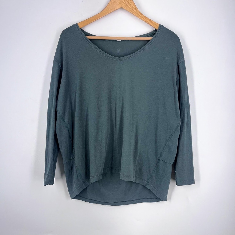 Lululemon Women's Back In Action V Neck Long Sleeve Relaxed Top Size L